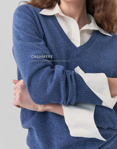 Blusa de punto de cachemir con escote en V, azul